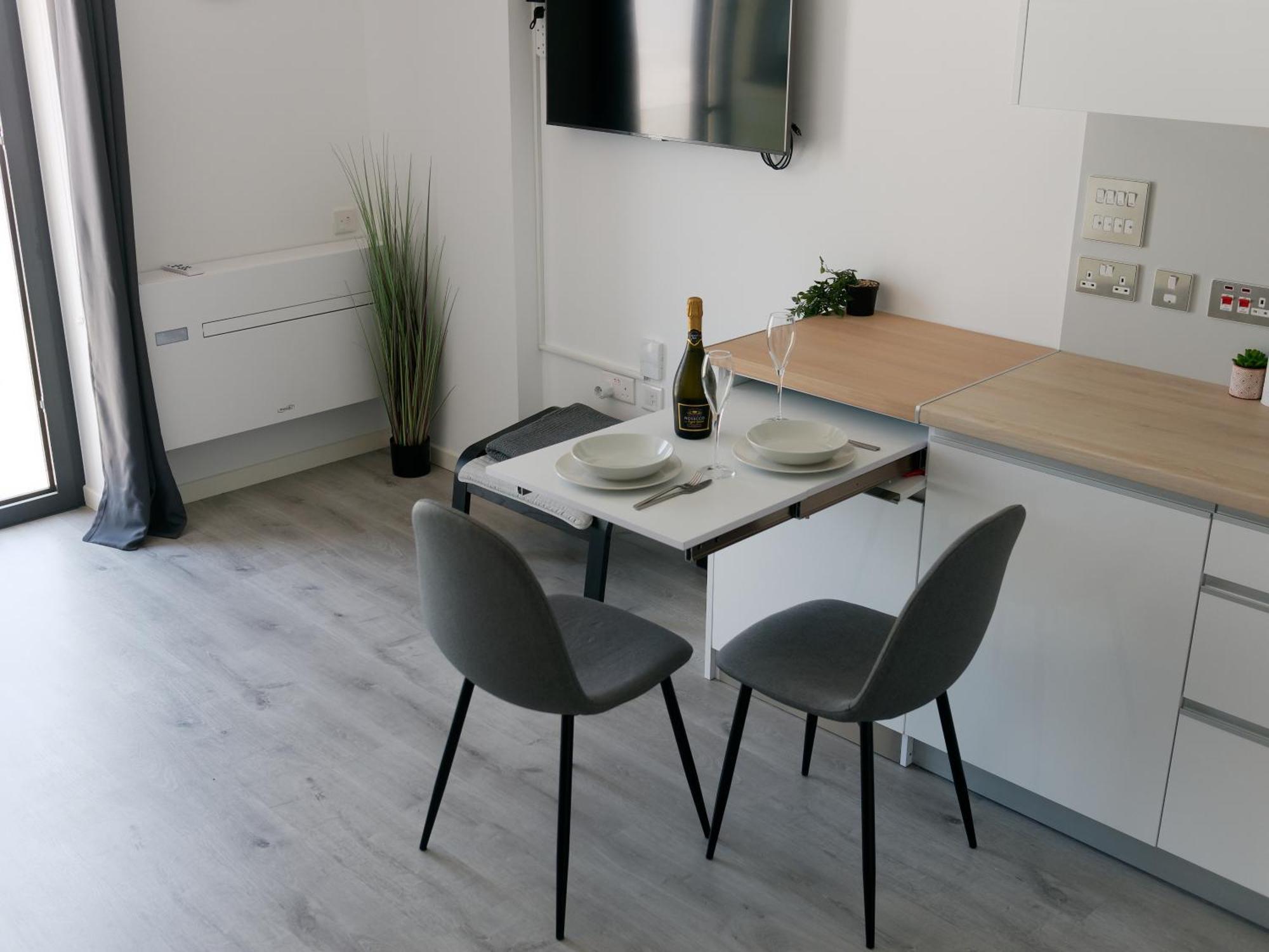 New Cp High Floor Luxury Studio With Runway And Sea View Gibraltar Exterior photo